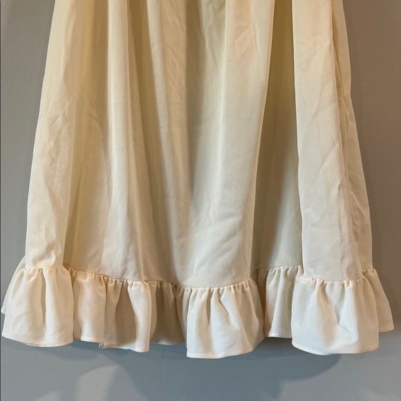 Vintage Cream Chemise - Picture 3 of 8